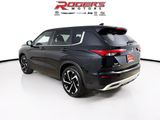 Used 2024 Mitsubishi Outlander SE image 5