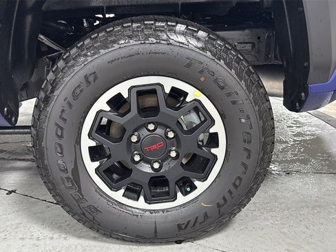 New 2025 Toyota Tacoma TRD Off-Road image 23