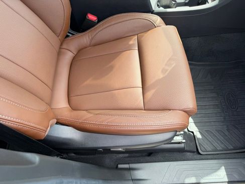 Used 2025 Subaru Ascent Touring image 18