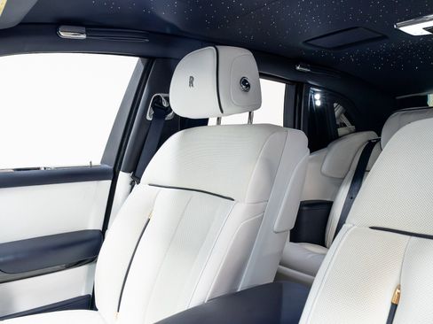 Used 2021 Rolls-Royce Phantom Sedan RWD image 17