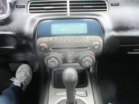 Used 2010 Chevrolet Camaro LS image 15