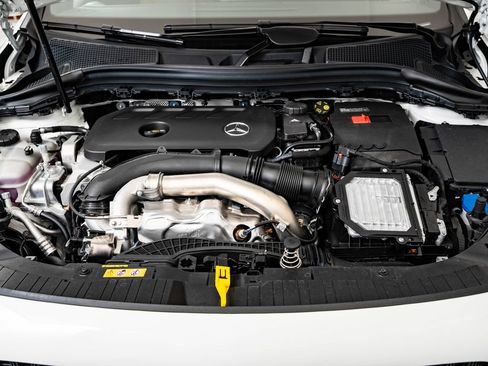 New 2026 Mercedes-Benz GLA 250 4MATIC image 43
