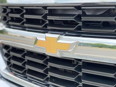 Used 2017 Chevrolet Silverado 1500 LT w/ All Star Edition RWD image 9