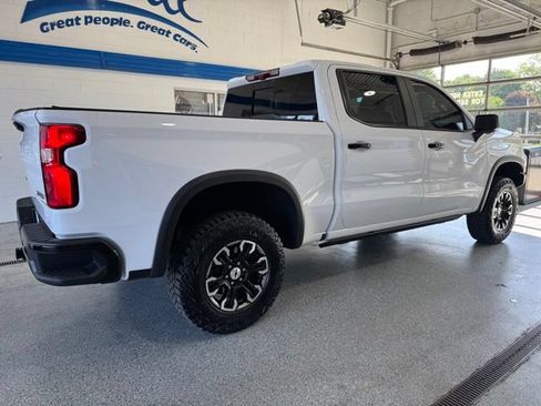 Used 2024 Chevrolet Silverado 1500 ZR2 w/ Technology Package AWD/4WD image 11