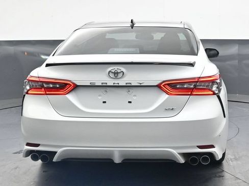 Used 2023 Toyota Camry XSE FWD image 5
