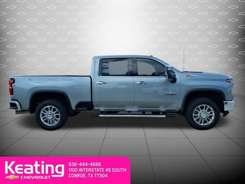 Used 2025 Chevrolet Silverado 2500 LTZ w/ LTZ Texas Edition AWD/4WD image 4