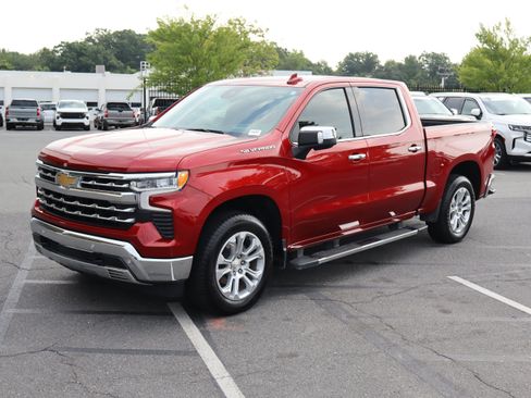 Used 2025 Chevrolet Silverado 1500 LTZ w/ LTZ Premium Package AWD/4WD image 5