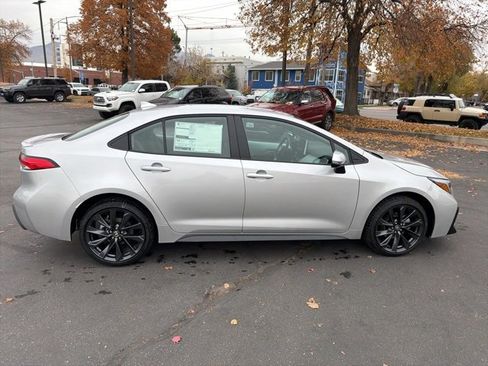 New 2026 Toyota Corolla SE w/ SE Package image 6