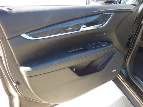 Used 2020 Cadillac XT5 Premium Luxury image 28