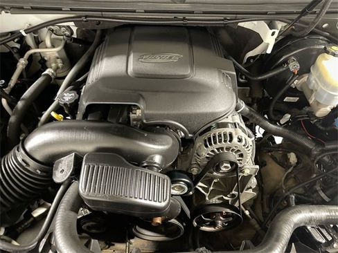 Used 2011 Chevrolet Avalanche LTZ image 26