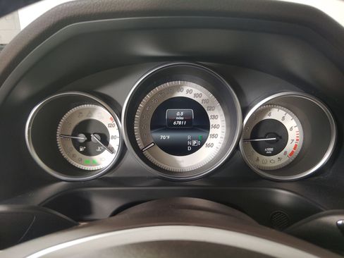 Used 2015 Mercedes-Benz E 350 4MATIC Sedan image 18