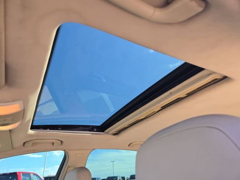 Used 2012 Mercedes-Benz C 300 Sport image 17