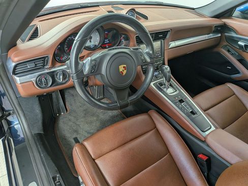 Used 2014 Porsche 911 Carrera S RWD image 4