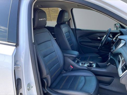 Used 2023 GMC Terrain Denali w/ Denali Premium Package image 7