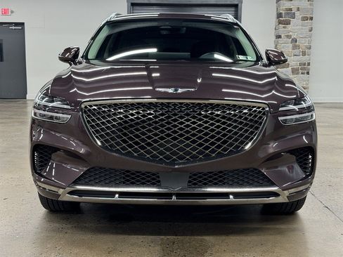 Used 2022 Genesis GV70 2.5T w/ Select Package AWD/4WD image 2