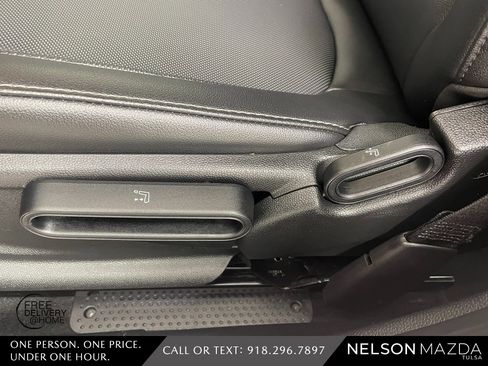 Used 2022 MINI Cooper 4-Door Hardtop image 19