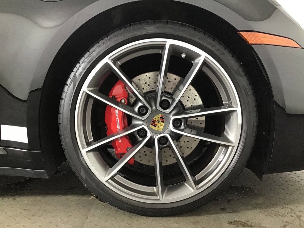 Certified 2020 Porsche 911 Carrera 4S AWD/4WD image 24