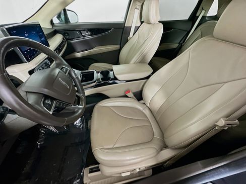 Used 2021 Lincoln Nautilus Reserve w/ Class II Trailer Tow Package image 13