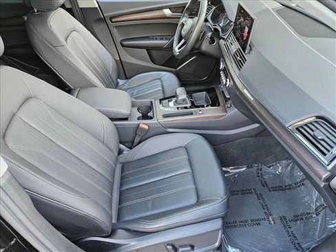 Used 2023 Audi Q5 2.0T Premium w/ Convenience Package image 19