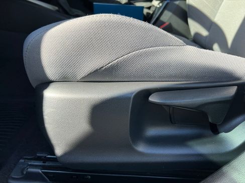 Used 2022 Toyota Corolla SE image 25