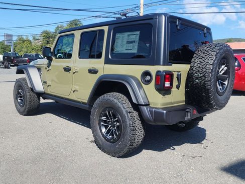 New 2025 Jeep Wrangler Willys image 7