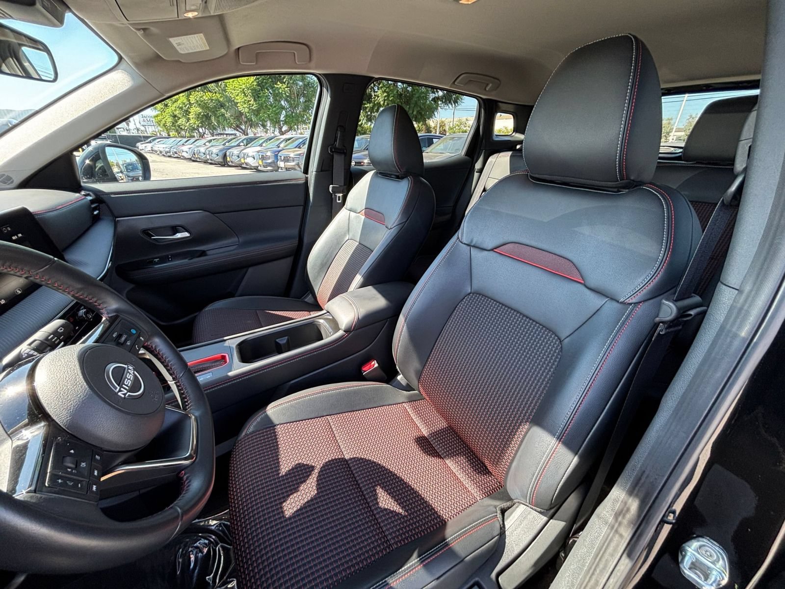 Used 2026 Nissan Kicks SR AWD/4WD image 27