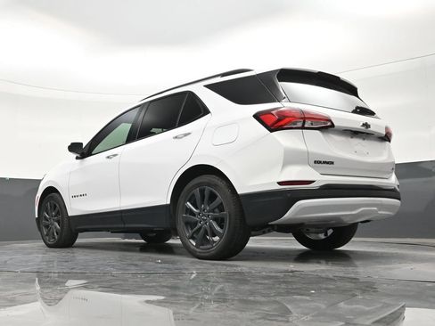 Used 2024 Chevrolet Equinox RS FWD image 21