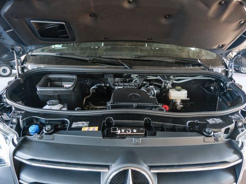 Used 2024 Mercedes-Benz Sprinter 2500 image 29