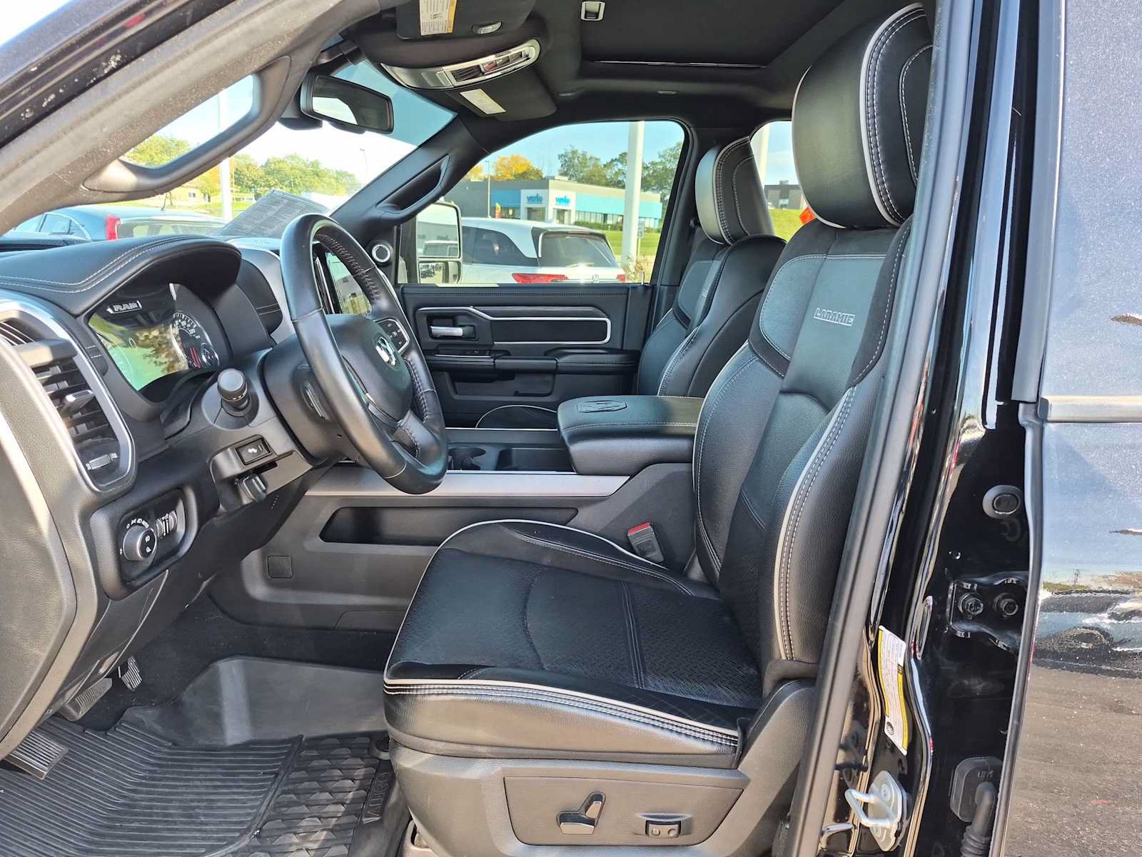 Used 2024 RAM 2500 Laramie w/ Night Edition AWD/4WD image 16
