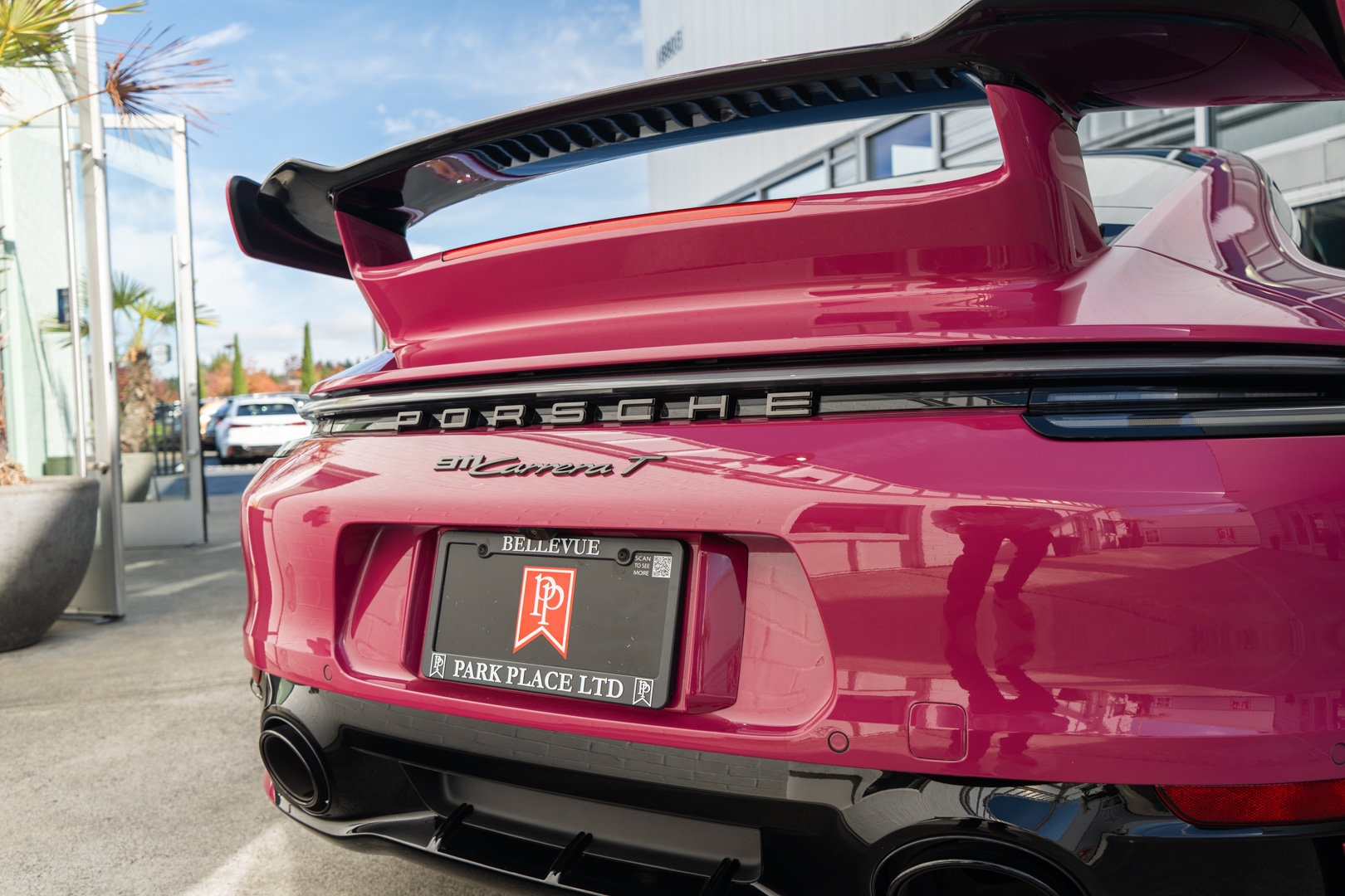 Used 2024 Porsche 911 Carrera T RWD image 7