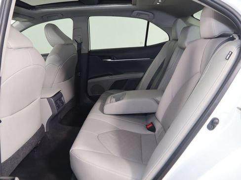 Used 2019 Toyota Camry XSE FWD image 45