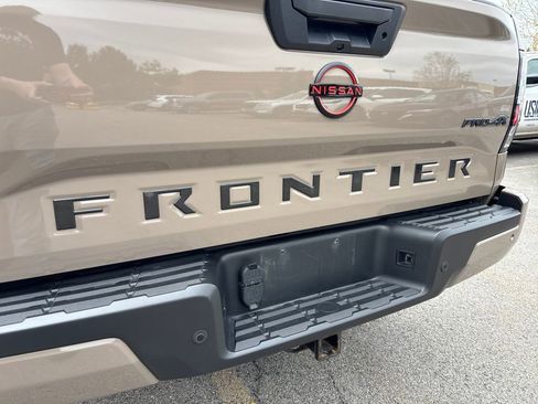 Used 2023 Nissan Frontier PRO-4X w/ Pro Convenience Package AWD/4WD image 15