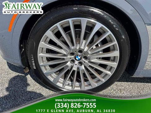 Used 2025 BMW X7 xDrive40i w/ Premium Package AWD/4WD image 35