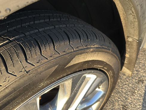 Certified 2022 Toyota Highlander Limited image 37