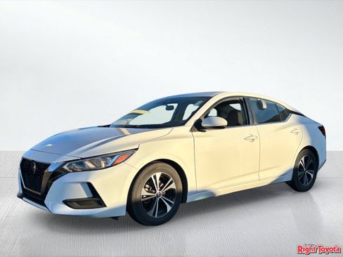 Used 2022 Nissan Sentra SV FWD image 2