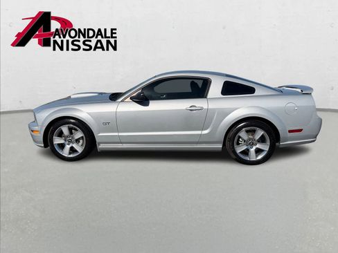Used 2007 Ford Mustang GT RWD image 2