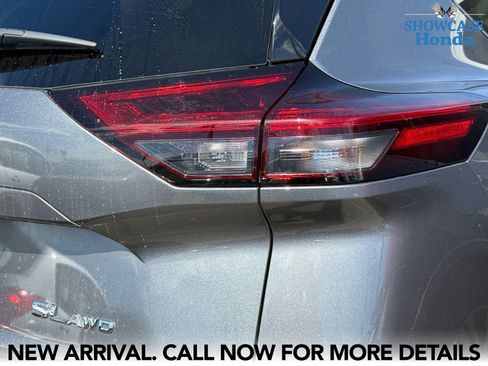 Used 2023 Nissan Rogue SL image 11