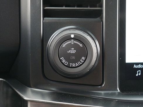 Used 2024 Ford F350 Lariat w/ Lariat Ultimate Package AWD/4WD image 38