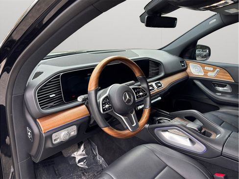 Used 2020 Mercedes-Benz GLE 450 4MATIC w/ AMG Line Exterior image 6