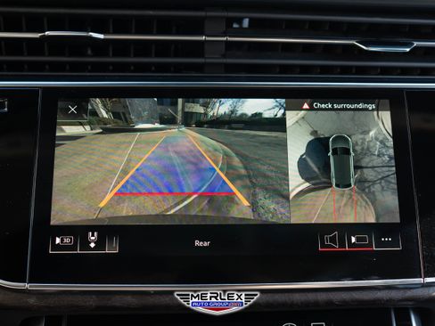 Used 2020 Audi Q8 Prestige w/ Prestige Package image 32