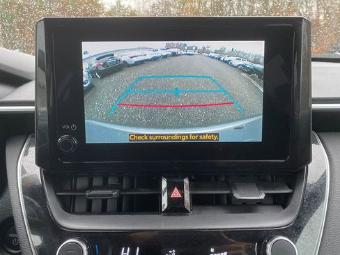 Used 2024 Toyota Corolla Cross SE image 21