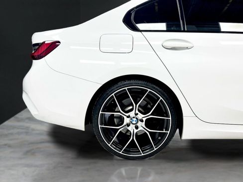 Used 2022 BMW 330i xDrive Sedan w/ M Sport Package AWD/4WD image 43