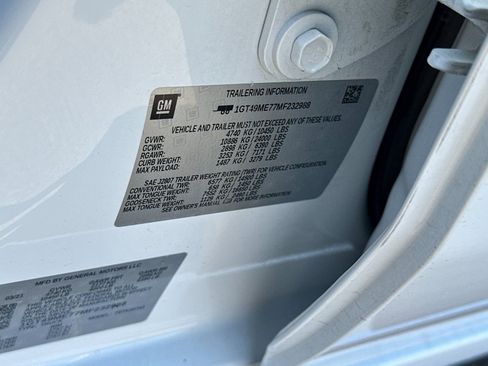 Used 2021 GMC Sierra 2500 SLE w/ SLE Value Package; image 33