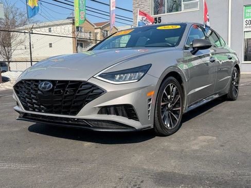 Used 2020 Hyundai Sonata SEL Plus w/ Tech Package image 3