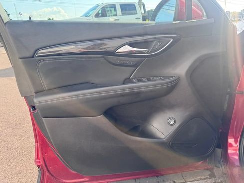 Used 2023 Buick Envision Essence FWD image 10