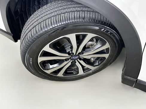 Used 2023 Subaru Forester Limited image 24