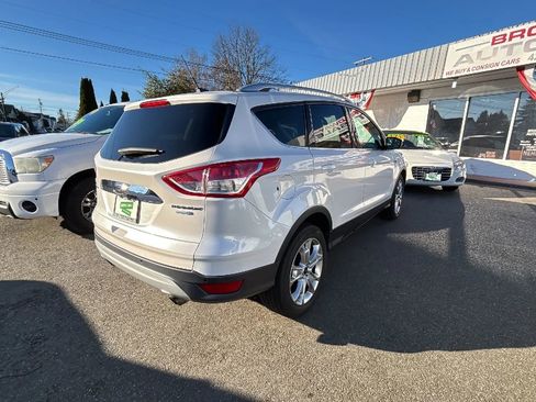 Used 2014 Ford Escape Titanium image 3