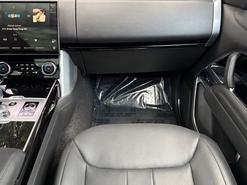 Used 2023 Land Rover Range Rover SE AWD/4WD image 33