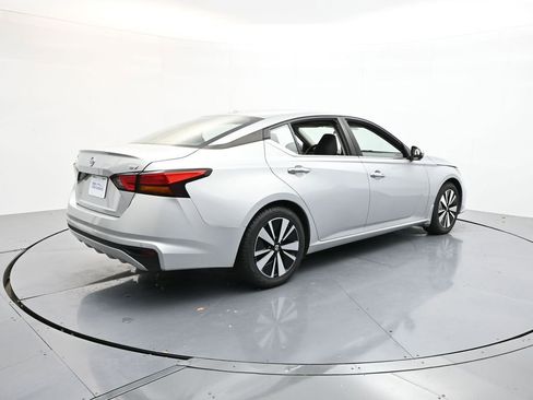 Used 2022 Nissan Altima 2.5 SV image 7