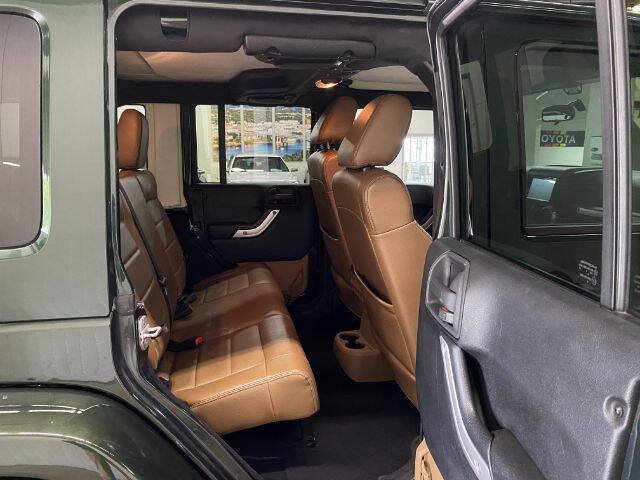 Used 2011 Jeep Wrangler Unlimited Sahara AWD/4WD image 14